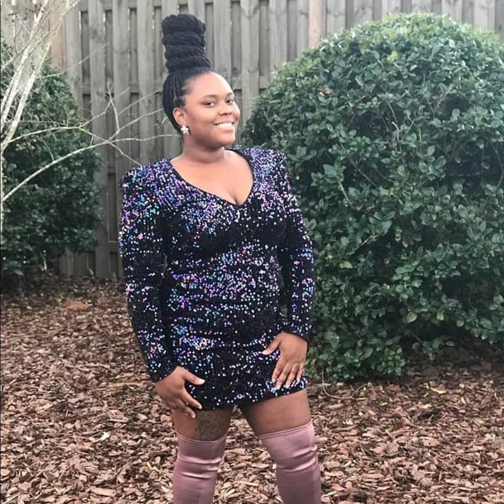 Sequin Vneck party dress